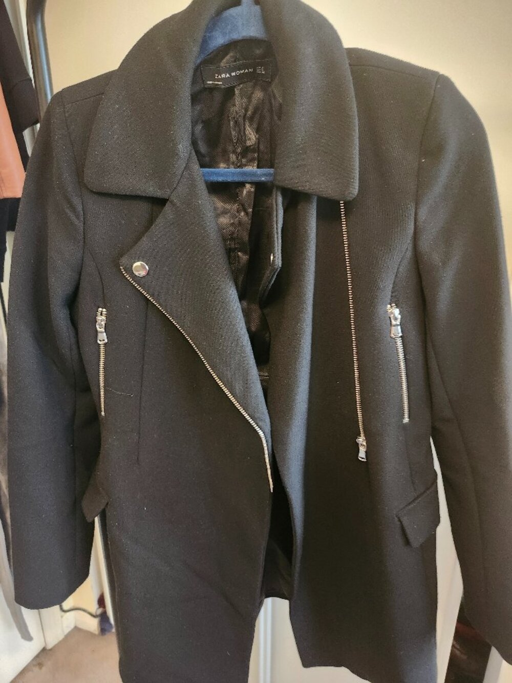 ZARA COAT BLACK SIZE S